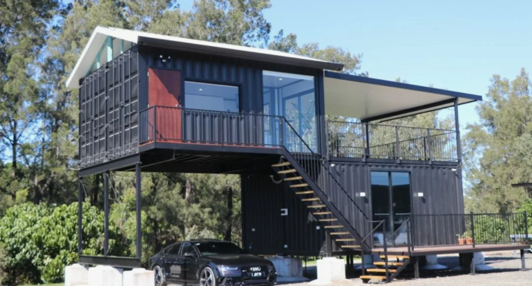 Дом из морских контейнеров