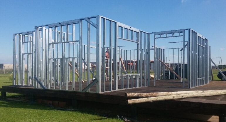 Стальные каркасные конструкции